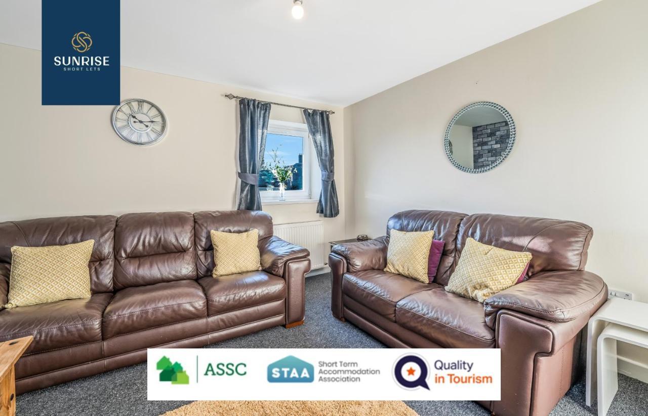 The Law, Has 4 Rooms With Tvs, 2 Bathrooms, Central, Free Parking, Fully Equipped, Contractor And Trades Favourite, 5 Mins To Centre - Long Stays, Invoice And Reduced Price Are Only Via Sunrise Short Lets Dundee Exterior foto